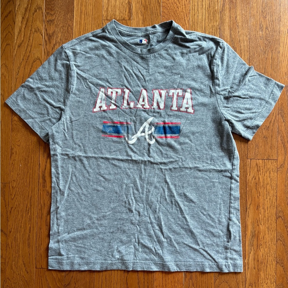 General Merchandise Atlanta Braves Logo Athletic Gray Baseball Graphic T-Shirt L
